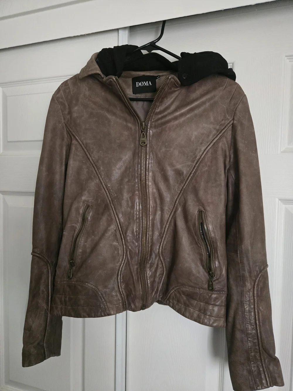 DOMA Women's Brown Leather Zip Jacket - Picture 1 of 11